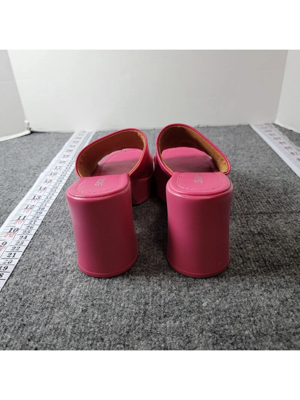Soda Pink Chunky Heel Slide Sandals Size 7